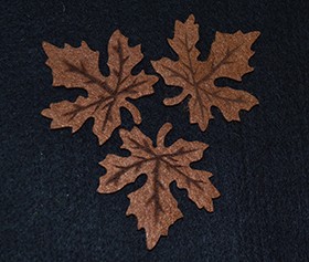 Декоративный элемент из фетра "Лист коричневый" малый