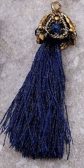 Кисточка декоративная с золотой шапочкой, высота - 6 см., цвет -  темно-синий