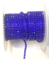 Стразовая цепь, цвет - ярко- синий  в синей оправе, размер страз SS 6 (2 мм.), 1 м.  