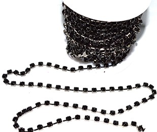 Стразовая цепь, цвет - черный в серебре, размер страз SS12 (3 мм.), 1 м. 