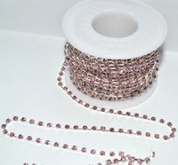 Стразовая цепь, цвет - розовый в серебре, размер страз SS12 (3 мм.), 1 м. 
