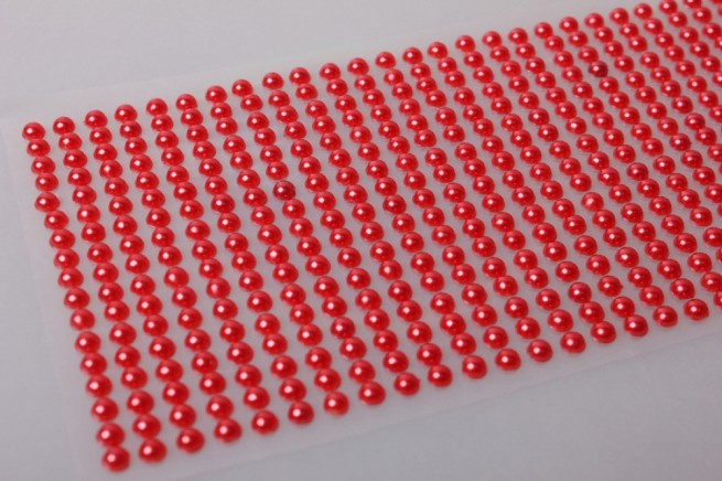 Самоклеющиеся половины жемчужин, цвет - красный, 646 шт., 5 мм.        