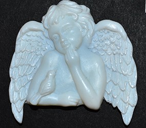 Декоративный пластиковый элемент "Ангел с голубем"       
