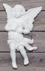 Декоративный пластиковый элемент "Ангел с сердцем"  